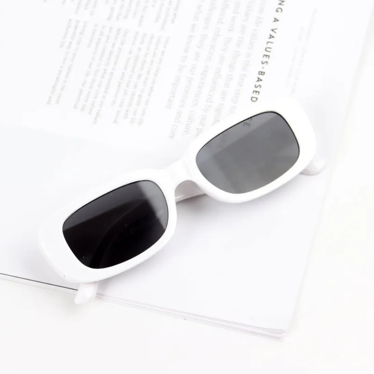 LUNETTES DE SOLEIL RETRO 2 — vue 4